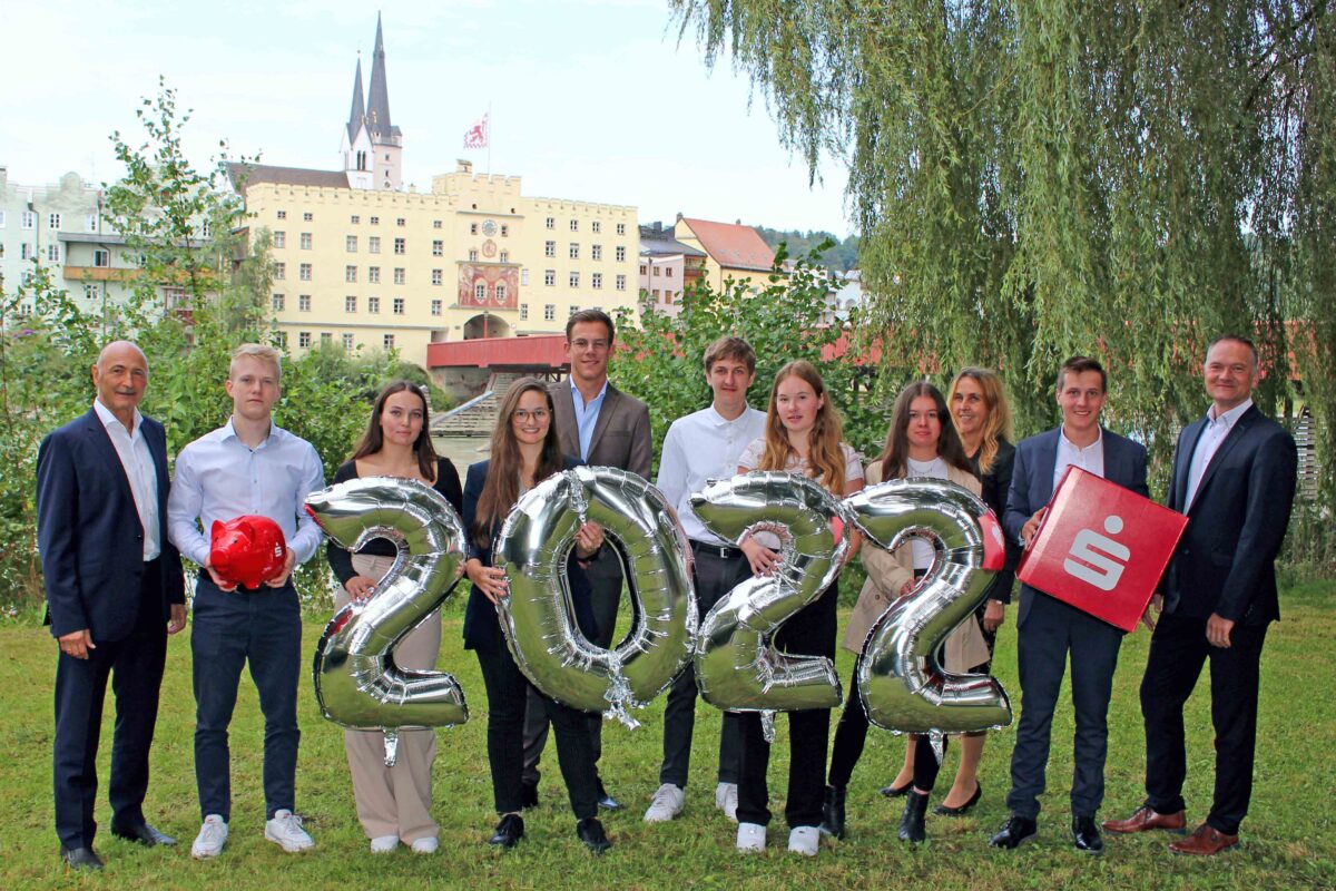 Acht Azubis Herzlichst Begrüßt – Wasserburger Stimme – Die Erste Online ...